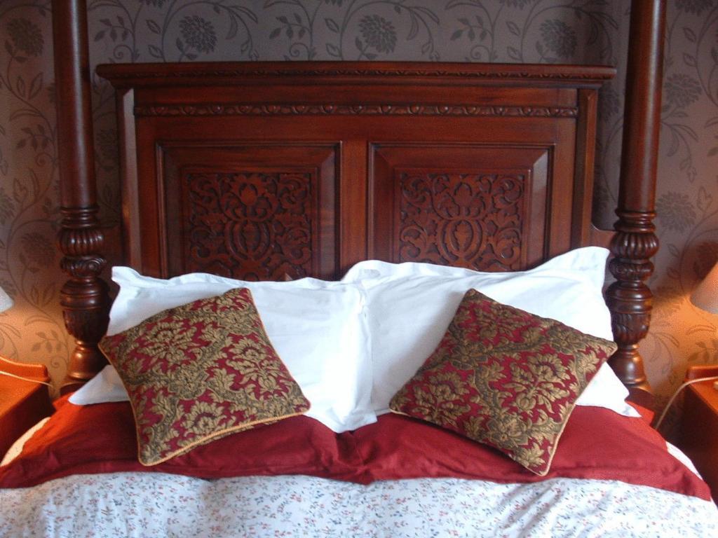 Station Hotel Ashbourne  Eksteriør billede